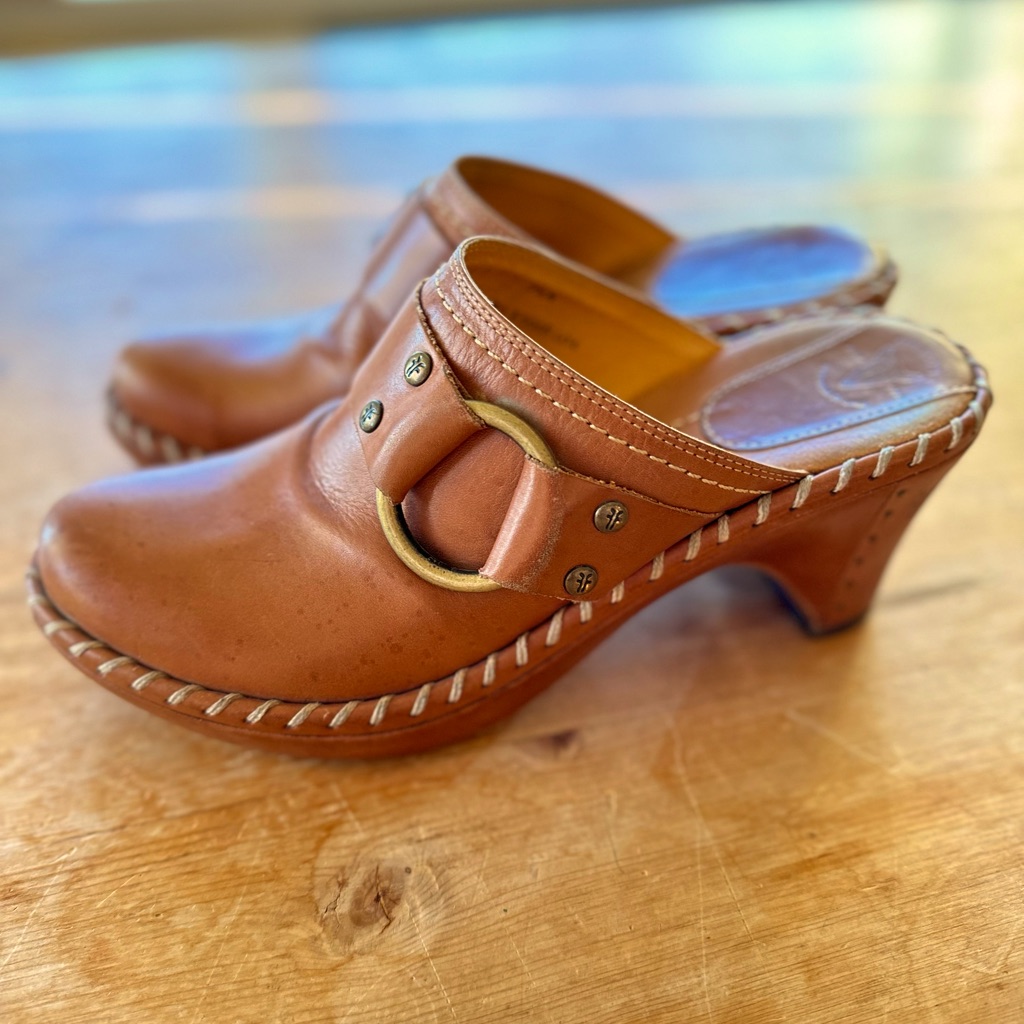 Frye Clog